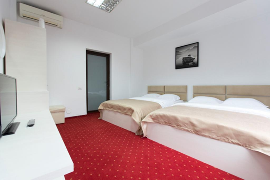 Hotel Thomas Bukarest Værelse billede