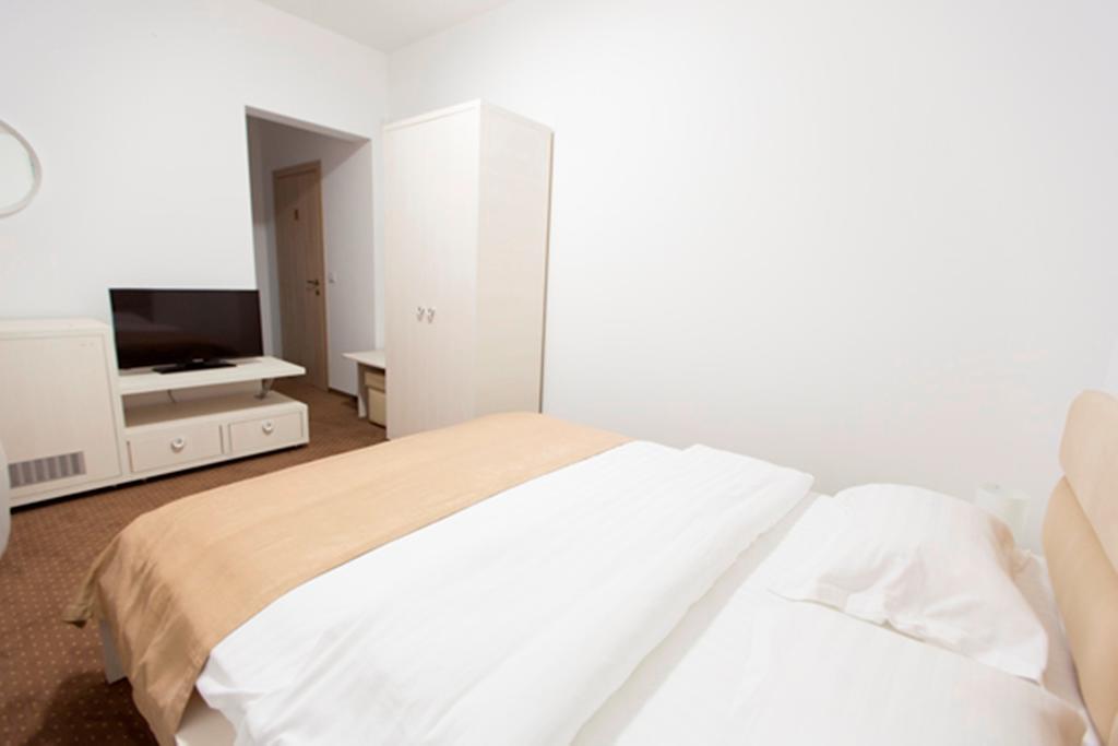 Hotel Thomas Bukarest Værelse billede