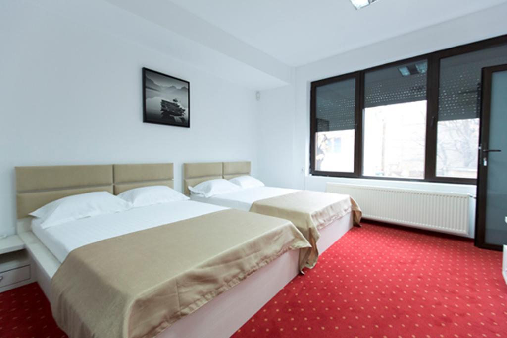 Hotel Thomas Bukarest Værelse billede