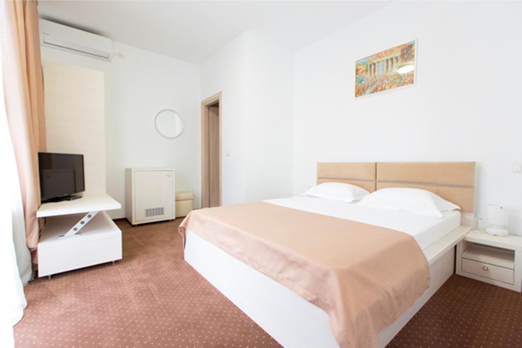 Hotel Thomas Bukarest Eksteriør billede